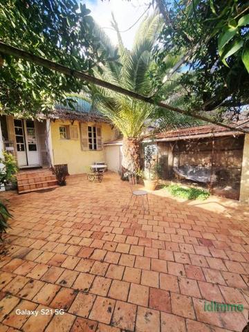 Exclusivité er Rare Draguignan bel F3 1 étage avec grande cour privative 50m² balcon et cave 225750€ crn2394 d Draguignan (83300)