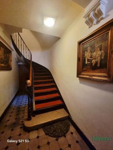 Exclusivité er Rare Draguignan bel F3 1 étage avec grande cour privative 50m² balcon et cave 225750€ crn2394 d Draguignan (83300)