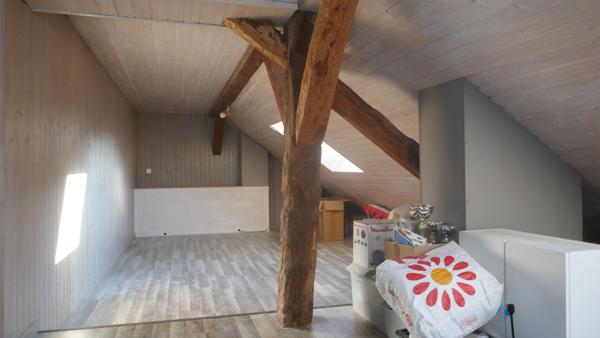 FAVERGES. MAISON DE VILLAGE AU CALME D'UN HAMEAU