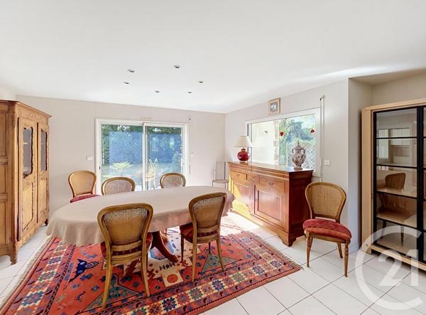 Maison à vendre  5 pièces - 127 m 2   PLOEMEUR  - 56
