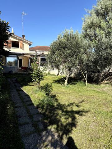 À vendre - Maison ancienne, 6 pièces située à Condom (32100)