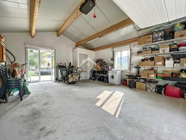 Millau (12100) MAISON PLAIN PIED TYPE 5 DE 140 M² REFAITE À NEUVE SUR SON TERRAIN DIVISIBLE DE 1358 M²