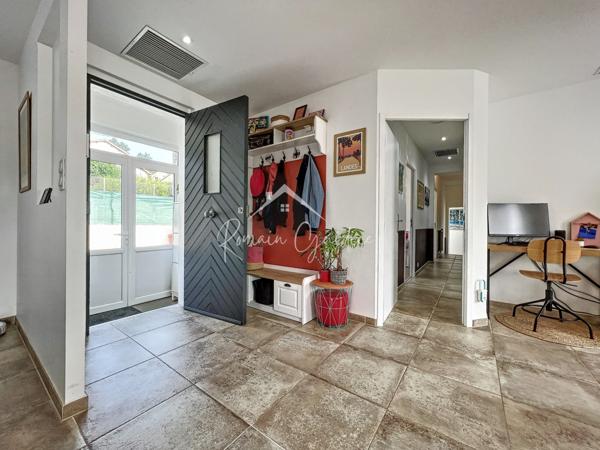 Millau (12100) MAISON PLAIN PIED TYPE 5 DE 140 M² REFAITE À NEUVE SUR SON TERRAIN DIVISIBLE DE 1358 M²