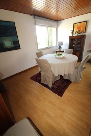 Aux PORTES de LA ROCHE su YON côté NORD, Maison de 238 m² avec 6 chambres, Bureau double, SDB, SDE, 3 WC et PISCINE, GARAGE et PARKING intérieur avec CARPORT 2 véhicules