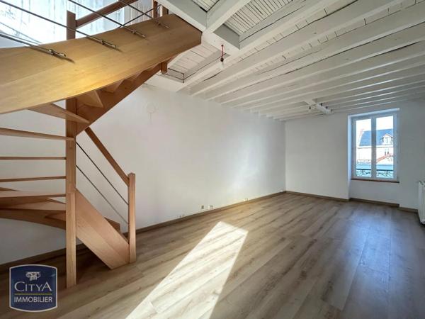 Appartement à louer 4 pièces 97.16m²