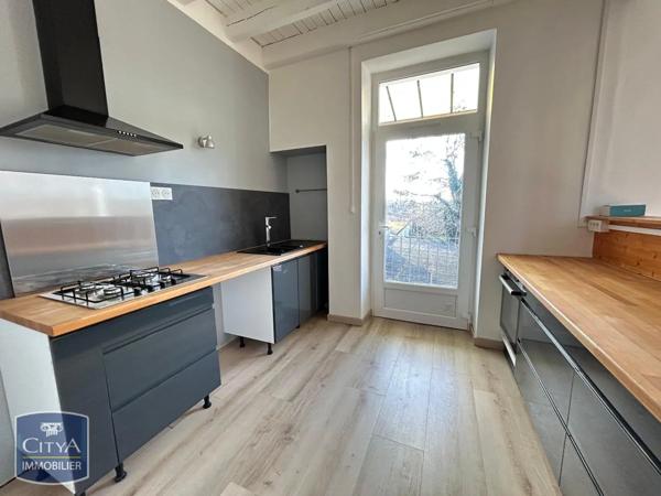 Appartement à louer 4 pièces 97.16m²