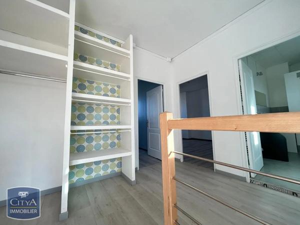 Appartement à louer 4 pièces 97.16m²
