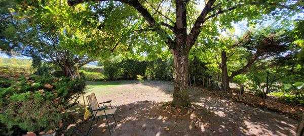 Saint-Pardoux-de-Drône (24600) Maison de 100 m² ,3 chambres ,secteur calme,terrain de 1700 m²,10 minutes de Riberac,25 minutes de Perigueux.