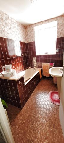 Saint-Pardoux-de-Drône (24600) Maison de 100 m² ,3 chambres ,secteur calme,terrain de 1700 m²,10 minutes de Riberac,25 minutes de Perigueux.