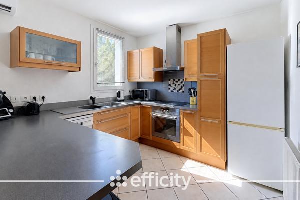 Appartement
         4 pièces
        - 79 m² Exclusivité 269 900 € *