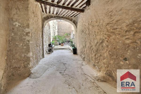 Maison Mondragon 6 pièce(s) 170 m2