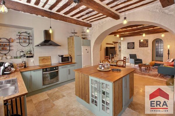 Maison Mondragon 6 pièce(s) 170 m2
