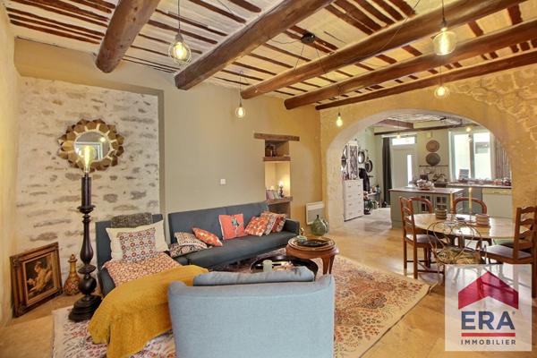 Maison Mondragon 6 pièce(s) 170 m2