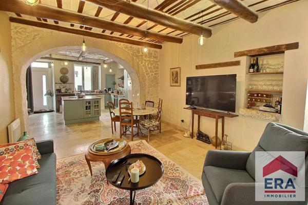 Maison Mondragon 6 pièce(s) 170 m2
