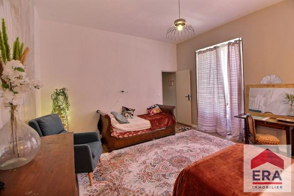 Maison Mondragon 6 pièce(s) 170 m2