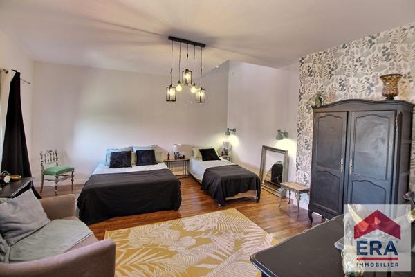 Maison Mondragon 6 pièce(s) 170 m2