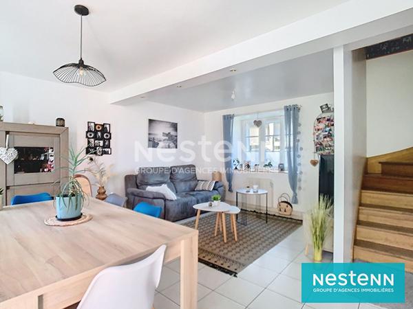 Maison de ville Quintin centre, 5 chambres, petit jardin clos !