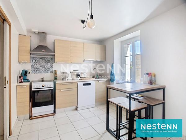 Maison de ville Quintin centre, 5 chambres, petit jardin clos !