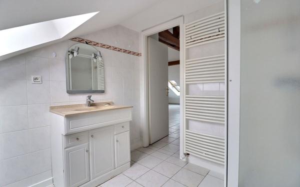 Appartement à vendre    2 pièces • 40 m2 Creutzwald