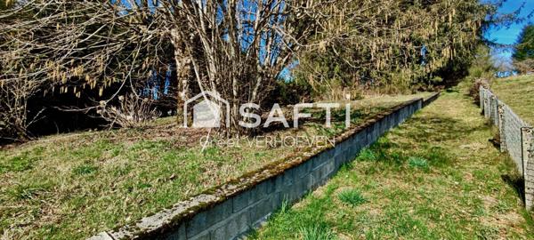 Maison familiale à rénover avec différents possibilités!