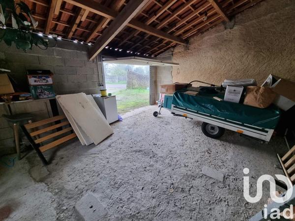 Maison traditionnelle 11 pièces de 229 m² à Thénezay (79390)