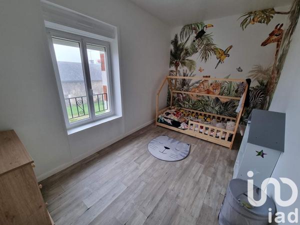 Maison traditionnelle 11 pièces de 229 m² à Thénezay (79390)