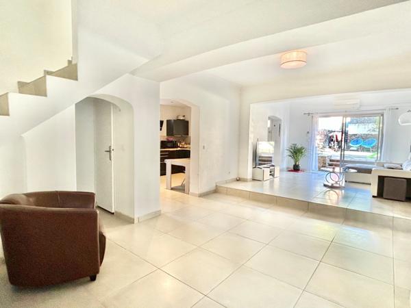 Maison à vendre 4 pièces SAINT AYGULF (83)