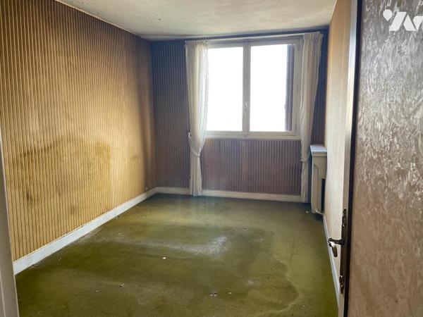 APPARTEMENT 3 PIECES TRAVERSANT 5ème ETAGE 2 PLACES PARKING 1 BOX