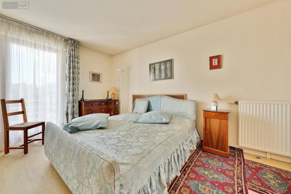 Appartement à vendre à Paris 20e arrondissement à Paris (75020), ref : 2 PIECES VILLA NYMPHEAS   
SAINT FARGEAU