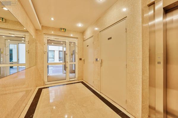 Appartement à vendre à Paris 20e arrondissement à Paris (75020), ref : 2 PIECES VILLA NYMPHEAS   
SAINT FARGEAU