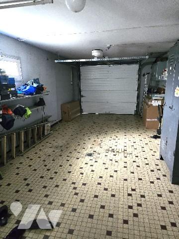 Maison élevée sur sous sol de 154 m² sur terrain de 2281 m².