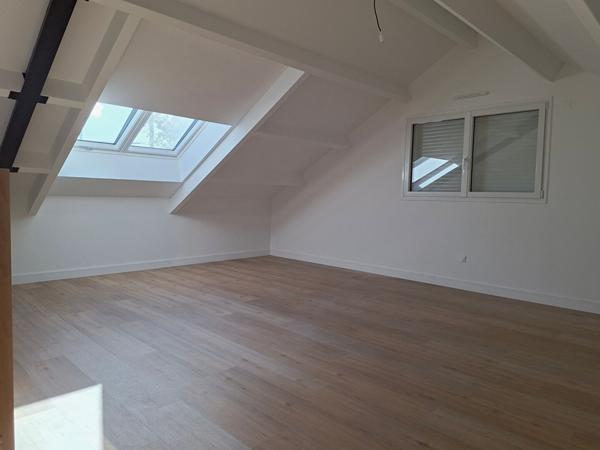 Maison neuve - 2.5KM de la plage