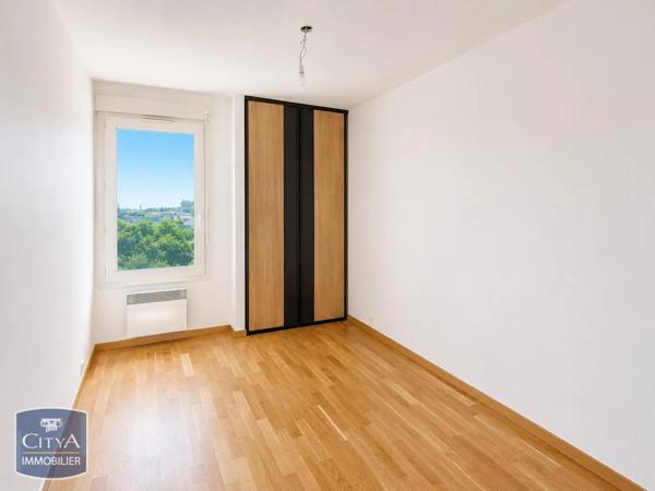 Appartement à louer 4 pièces 73.33m² Fos-sur-Mer (13270)