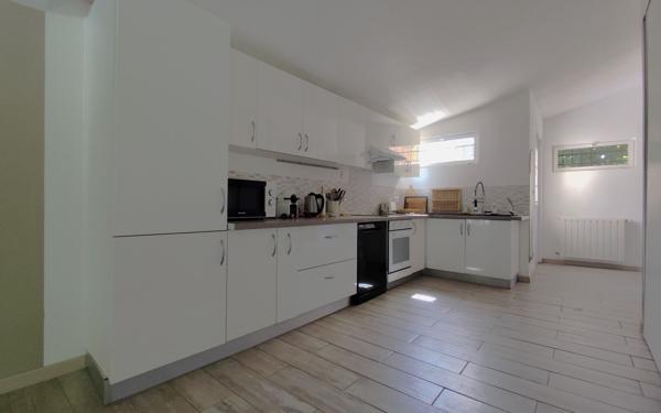 Maison à vendre    4 pièces •  Villeneuve-lès-Avignon