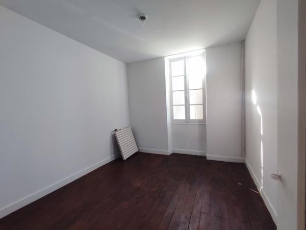 Propriete  7 pièce(s)  4 chambre(s)  150 m²