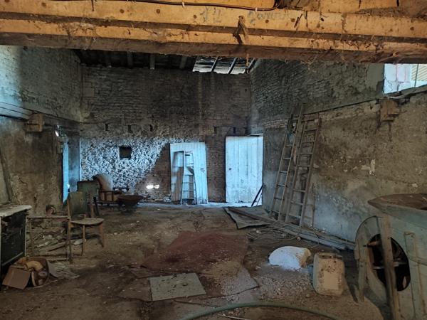 Propriete  7 pièce(s)  4 chambre(s)  150 m²