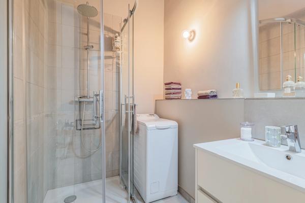 Appartement à vendre 5 pièces LYON 6EME ARRONDISSEMENT (69) calme, traversant, 0 travaux