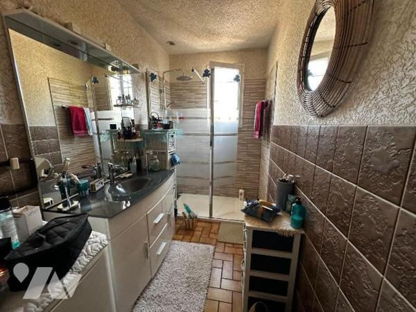 Maison à Vendre à Villeneuve-sur-Yonne (89500) en Yonne (89)

Cette maison de 135 m² habitabl...