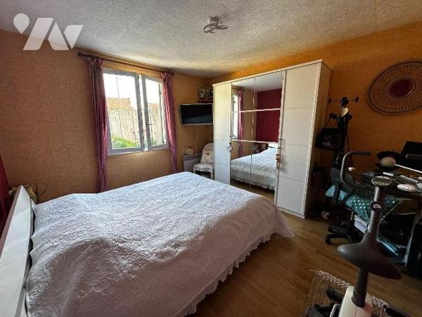 Maison à Vendre à Villeneuve-sur-Yonne (89500) en Yonne (89)

Cette maison de 135 m² habitabl...