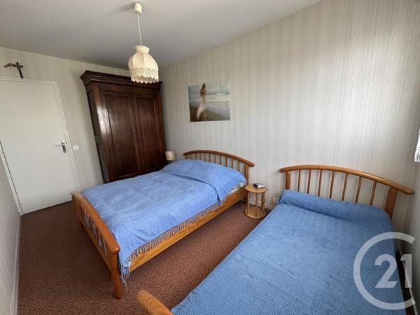 Appartement F3 à vendre  3 pièces - 61,74 m 2   ROYAN  - 17