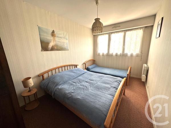 Appartement F3 à vendre  3 pièces - 61,74 m 2   ROYAN  - 17