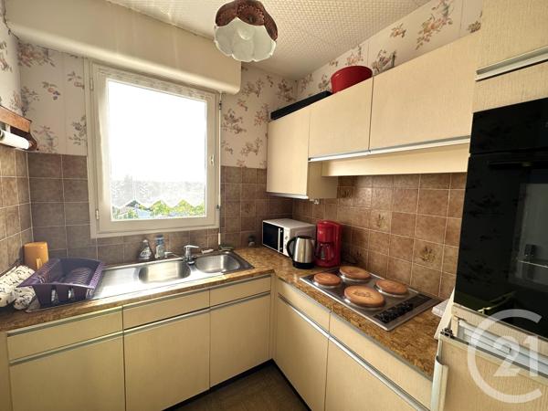 Appartement F3 à vendre  3 pièces - 61,74 m 2   ROYAN  - 17