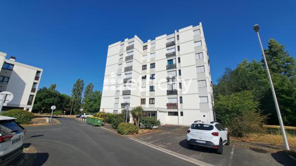 Appartement
         2 pièces
        - 48 m² Exclusivité 162 750 € *
