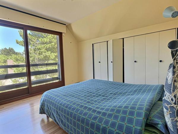 Villa 5 chambres, piscine et sauna, garage 2 voitures