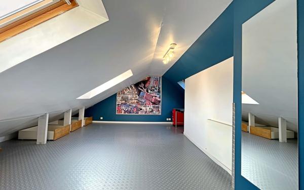 Maison à vendre    6 pièces • 137,30 m2 Bures-sur-Yvette