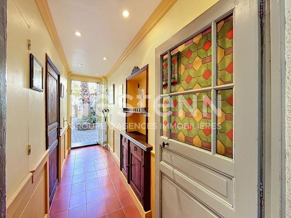 Torreilles - A VENDRE Maison de caractère au centre du village de 6 pièces avec cour ,terrasse et garage