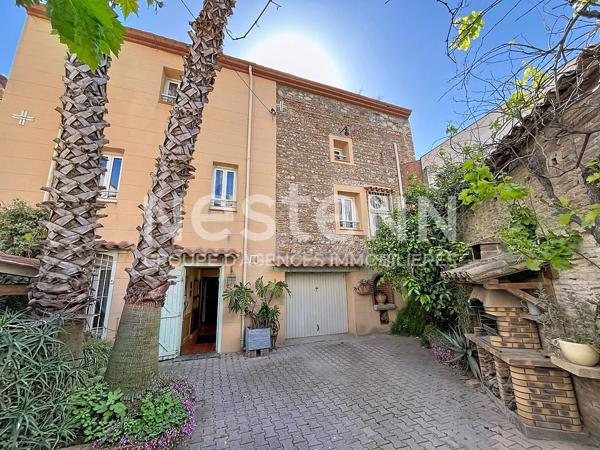 Torreilles - A VENDRE Maison de caractère au centre du village de 6 pièces avec cour ,terrasse et garage