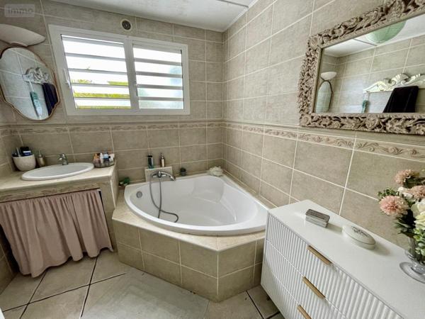 Maison à vendre à Saint-Leu à la Réunion (97424), ref : 97409-269
