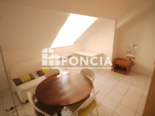 Location Studio meublé 16.43 m² - 11 RUE HEBERT Grenoble 38000
