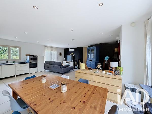 Maison à vendre 5 pièces 130 m² Saint-Viance